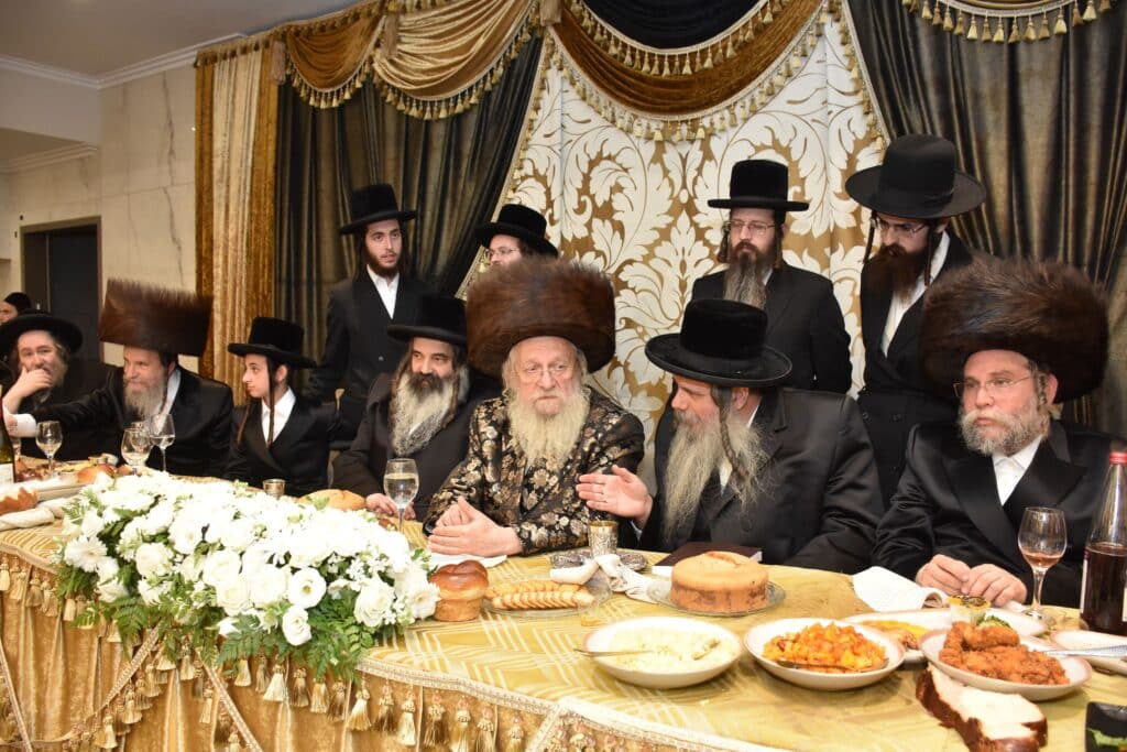 צפו בגלריה: שמחת בר מצווה לנין כ"ק אדמו"ר משאץ 