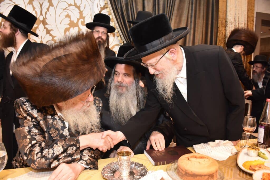 צפו בגלריה: שמחת בר מצווה לנין כ"ק אדמו"ר משאץ 