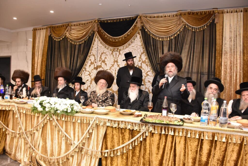 צפו בגלריה: שמחת בר מצווה לנין כ"ק אדמו"ר משאץ 