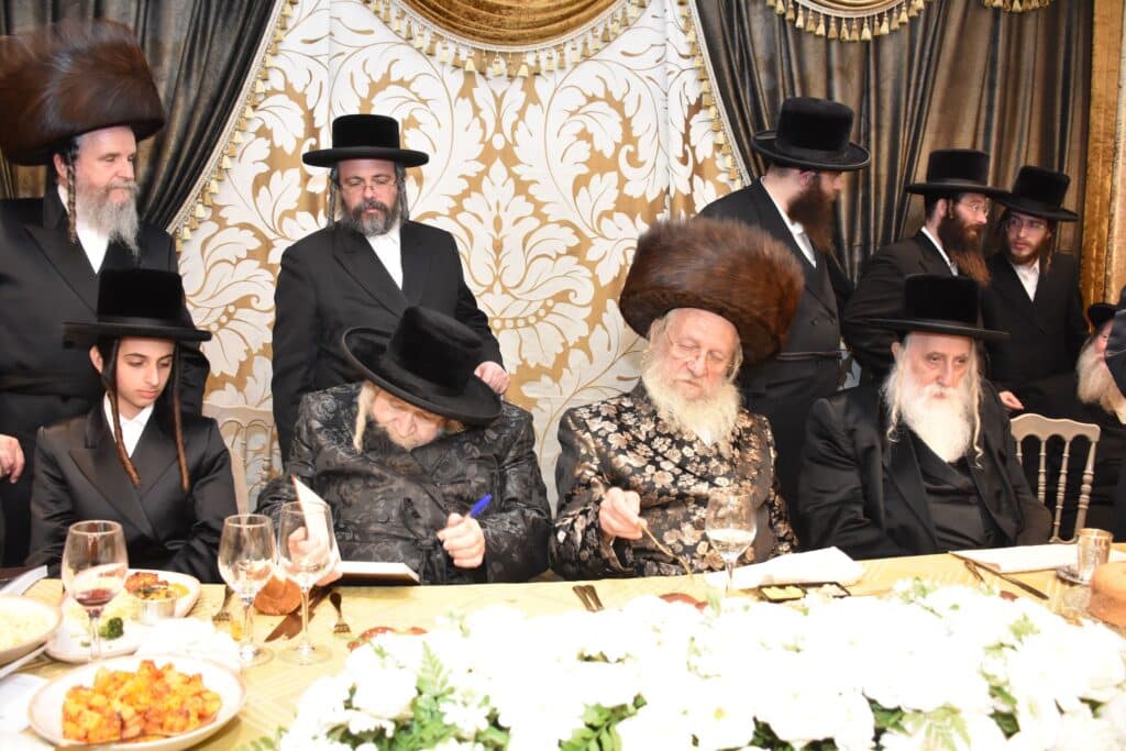 צפו בגלריה: שמחת בר מצווה לנין כ"ק אדמו"ר משאץ 