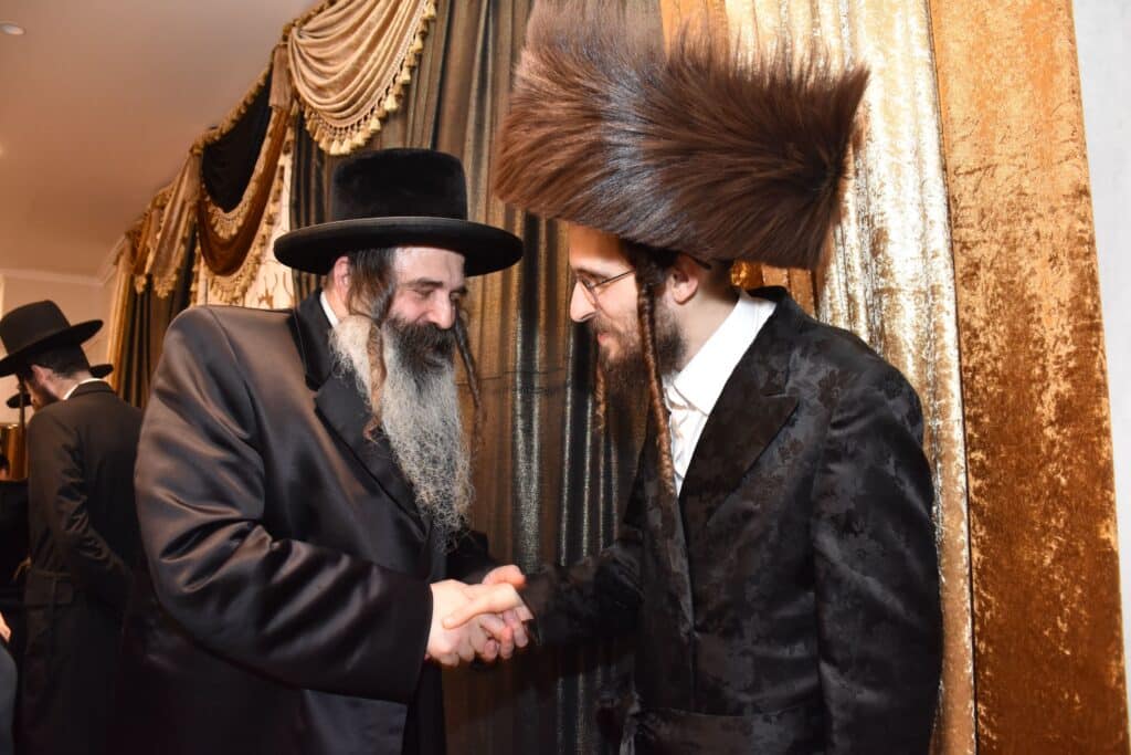 צפו בגלריה: שמחת בר מצווה לנין כ"ק אדמו"ר משאץ 