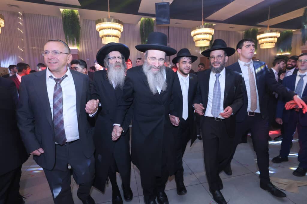 הרב שמעון דרור השיא את בנו - גדולי ישראל עלו לברך 