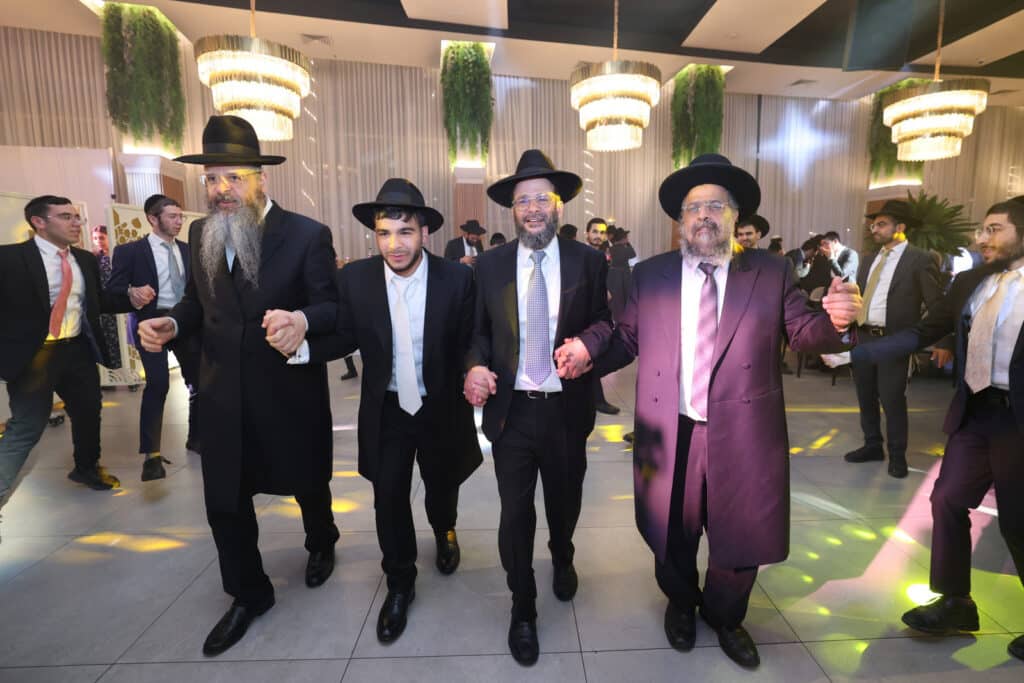 הרב שמעון דרור השיא את בנו - גדולי ישראל עלו לברך 