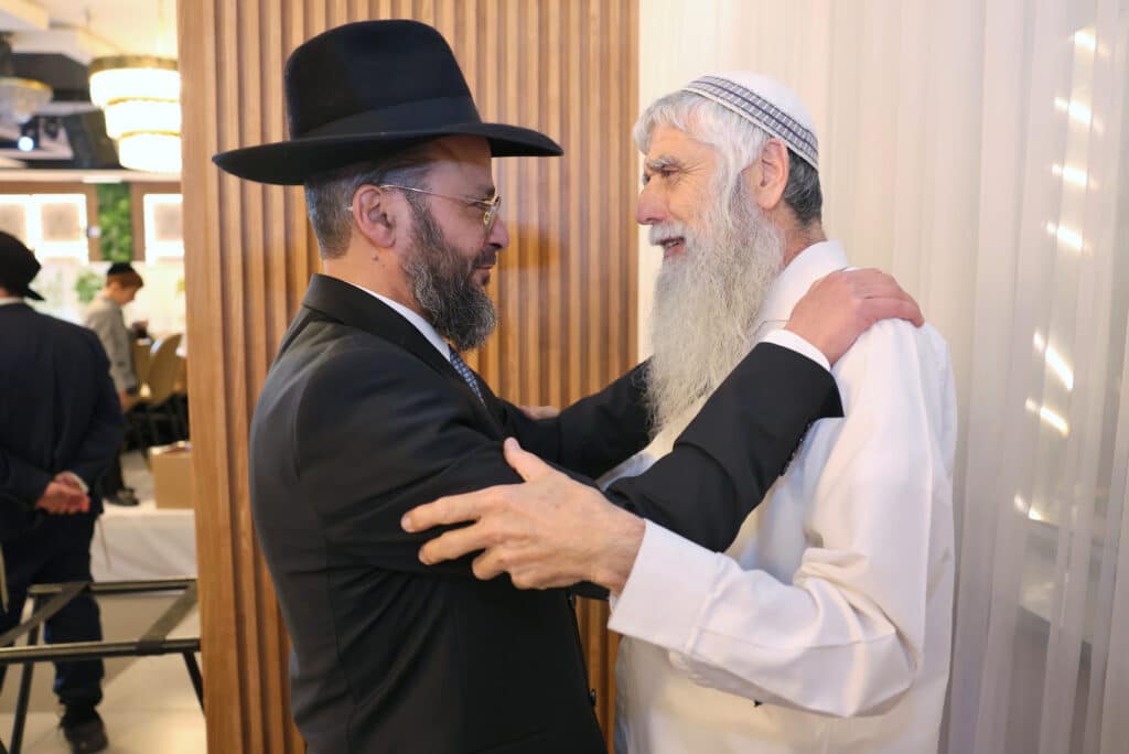 הרב שמעון דרור השיא את בנו - גדולי ישראל עלו לברך 