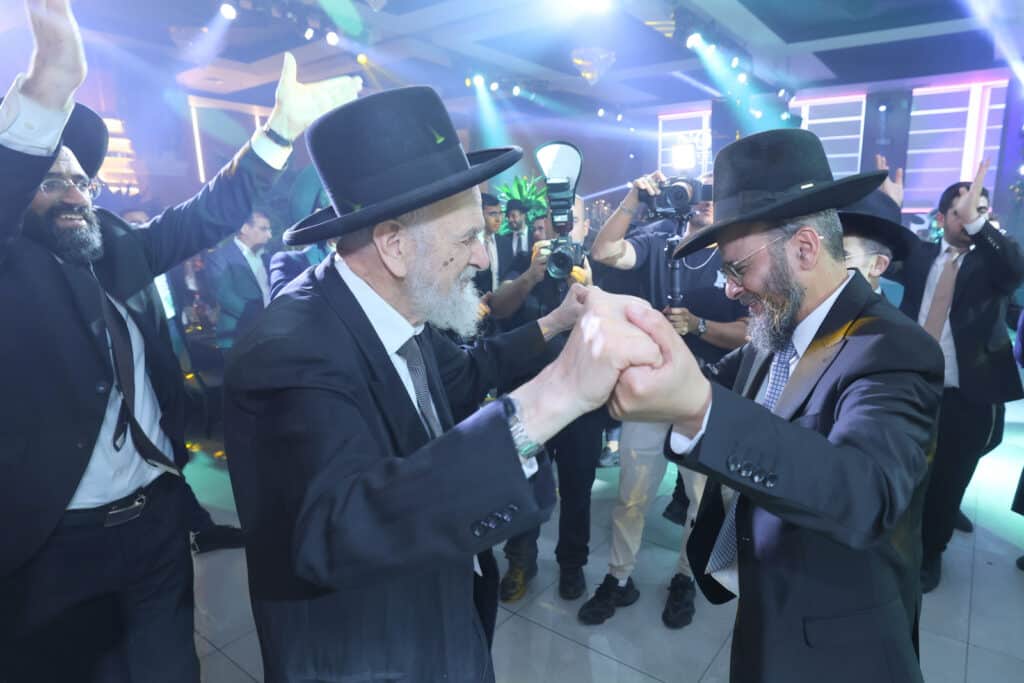 הרב שמעון דרור השיא את בנו - גדולי ישראל עלו לברך 