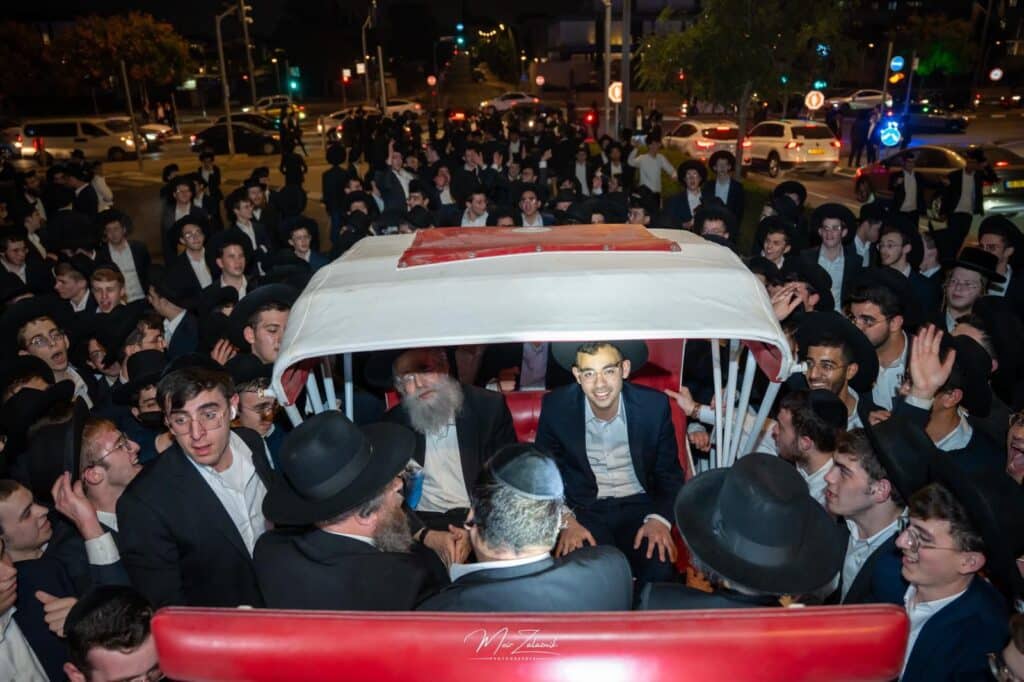 על סוס ועגלה: כך קיבלו ב'עטרת שלמה' את אסיר עולם התורה על סוס ועגלה: כך קיבלו ב'עטרת שלמה' את אסיר עולם התורה