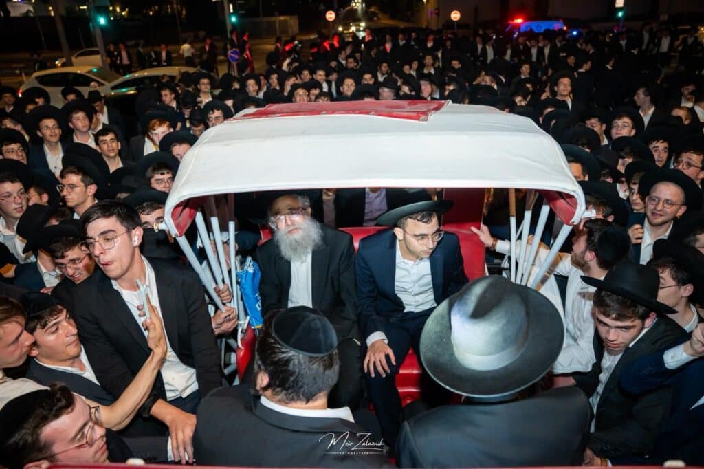 על סוס ועגלה: כך קיבלו ב'עטרת שלמה' את אסיר עולם התורה על סוס ועגלה: כך קיבלו ב'עטרת שלמה' את אסיר עולם התורה