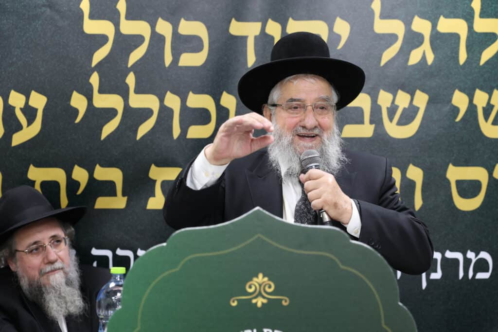 גלריה: האברכים בקרית הרצוג התכנסו למעמד כבוד התורה