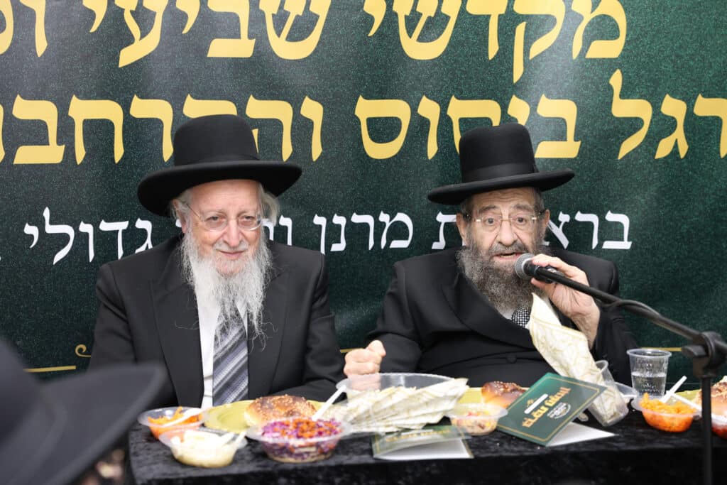 גלריה: האברכים בקרית הרצוג התכנסו למעמד כבוד התורה