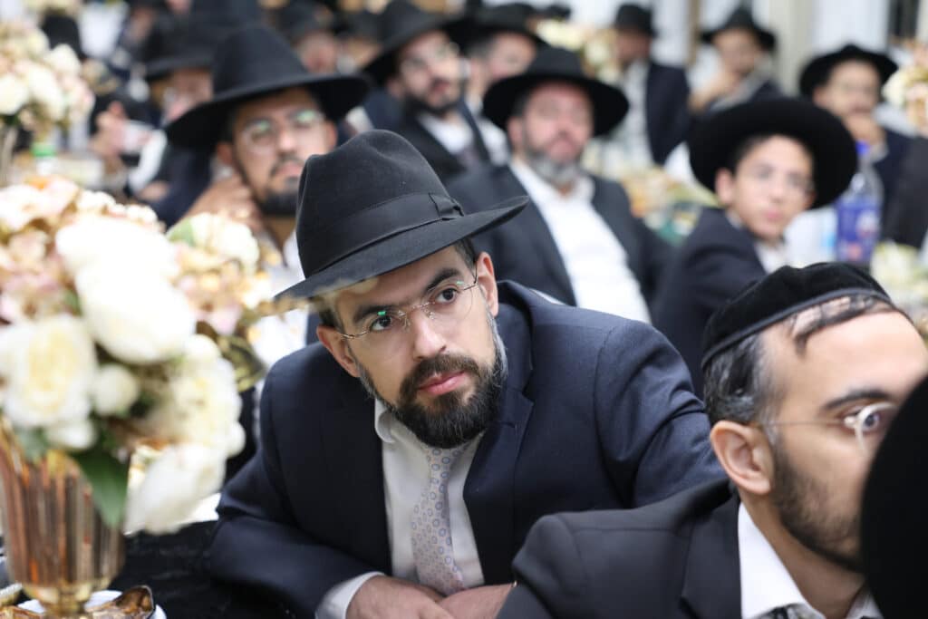 גלריה: האברכים בקרית הרצוג התכנסו למעמד כבוד התורה