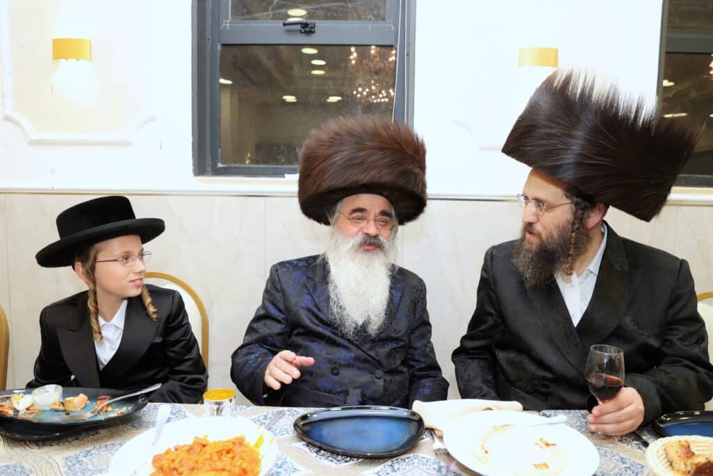 שמחת הבר מצווה לנכד אדמו"רי קאמרנא ולעלוב