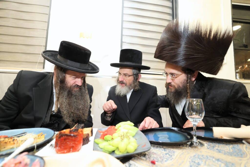 שמחת הבר מצווה לנכד אדמו"רי קאמרנא ולעלוב