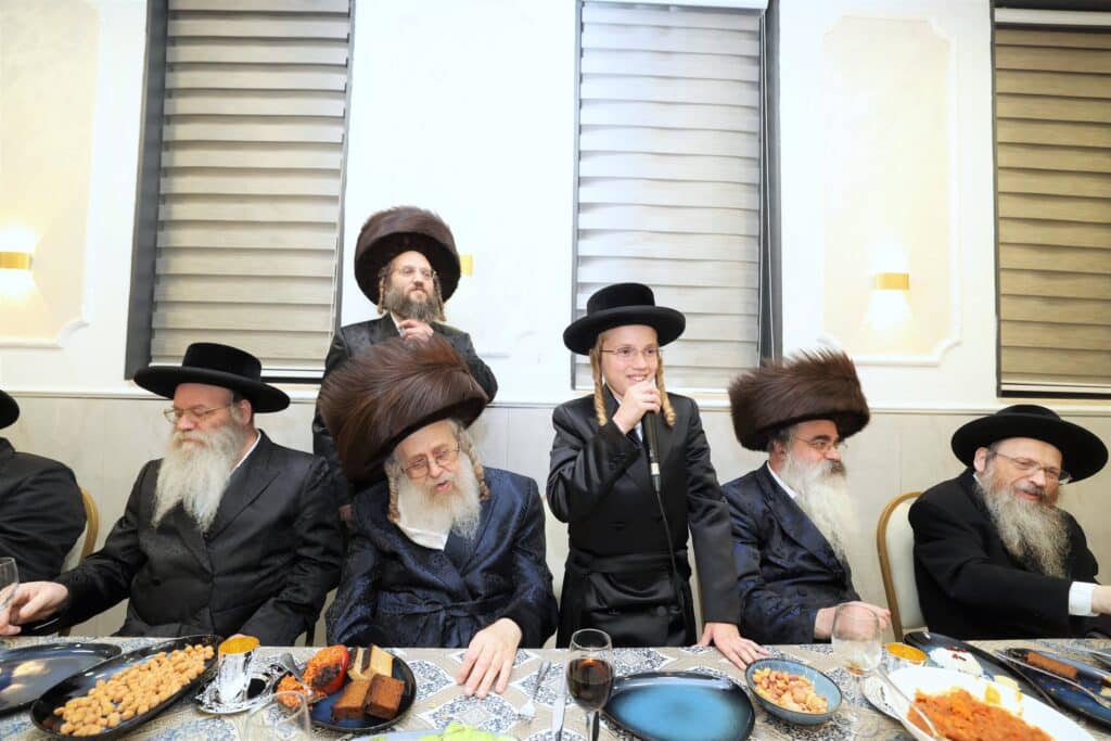 שמחת הבר מצווה לנכד אדמו"רי קאמרנא ולעלוב