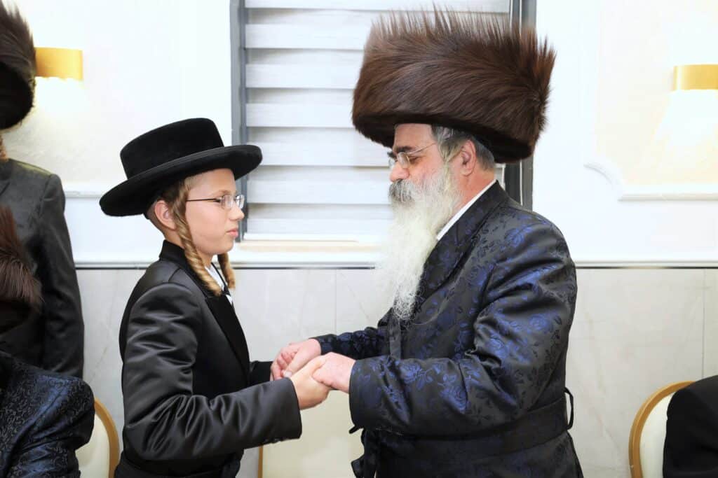 שמחת הבר מצווה לנכד אדמו"רי קאמרנא ולעלוב