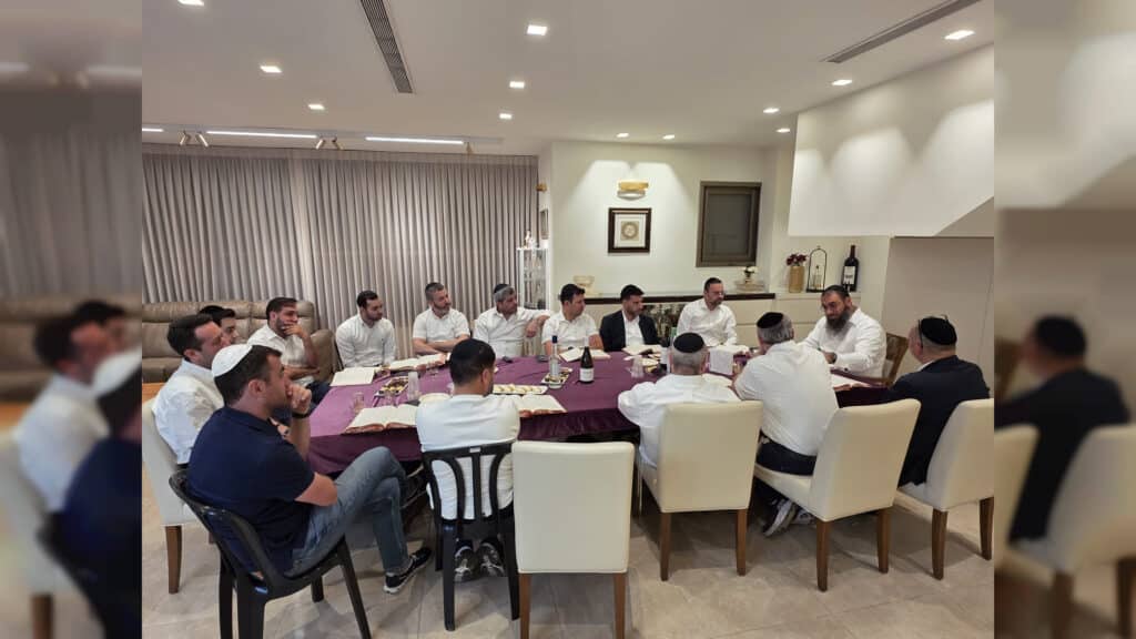 איצקוביץ': השיעור בביתו של הח"כ והחגיגות בראש העין