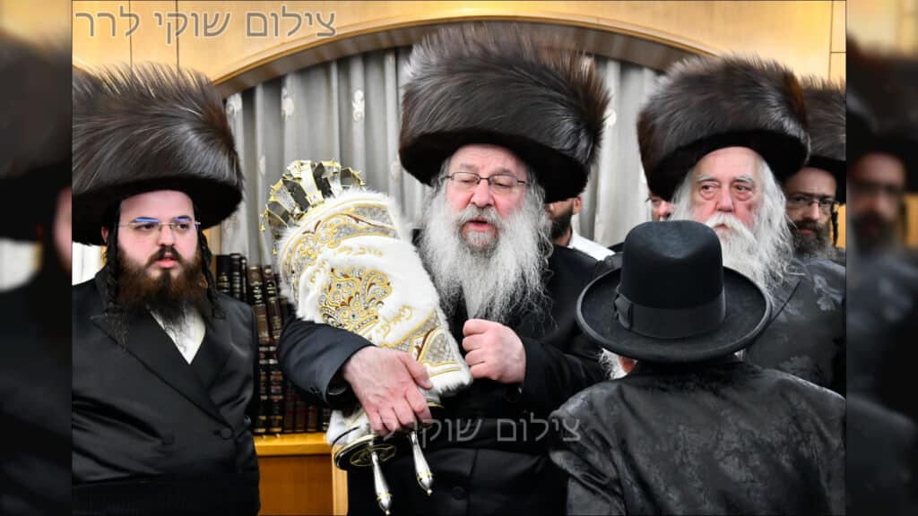 המשב"ק: הנפנוף של ראש הישיבה והצצה לחדר במלון