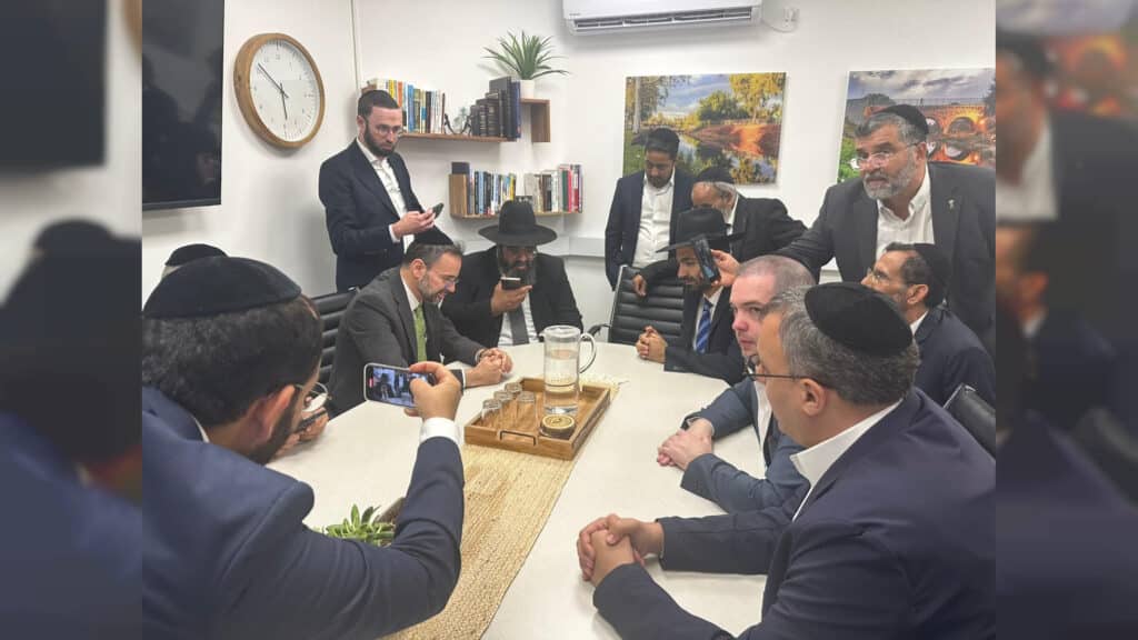 איצקוביץ': השיעור בביתו של הח"כ והחגיגות בראש העין