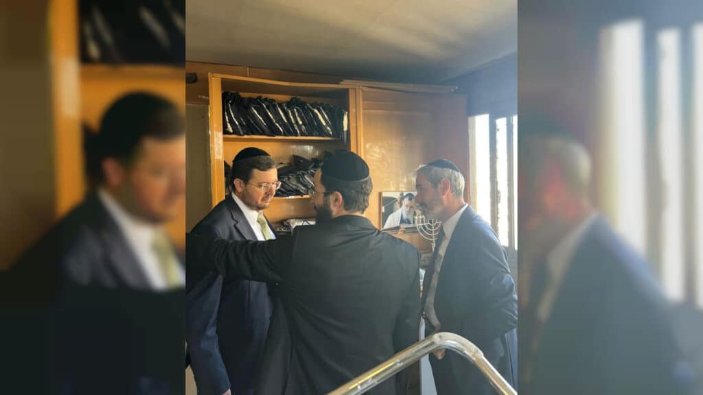 איצקוביץ': השיעור בביתו של הח"כ והחגיגות בראש העין