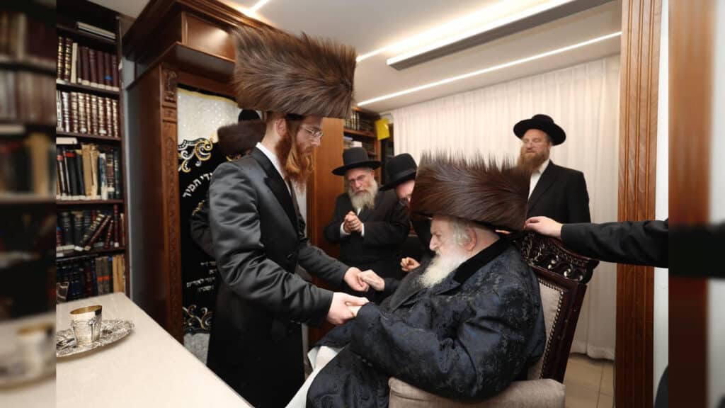 המשב"ק: המקובל הדליק את מירון והנהג המיתולוגי במסע