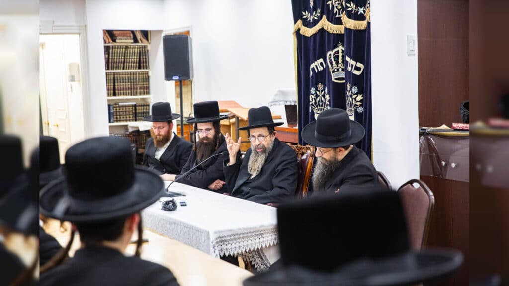 המשב"ק: המקובל הדליק את מירון והנהג המיתולוגי במסע