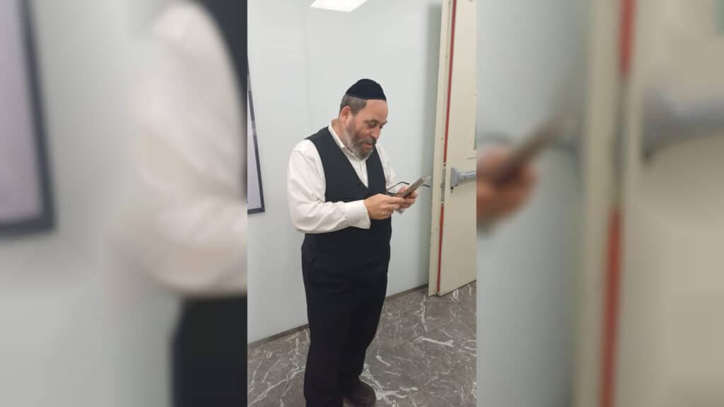 איצקוביץ': החשמל שקרס והאדמו"ר שביקר בבית הח"כ