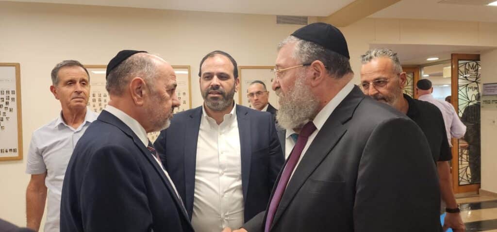 איצקוביץ': החשמל שקרס והאדמו"ר שביקר בבית הח"כ