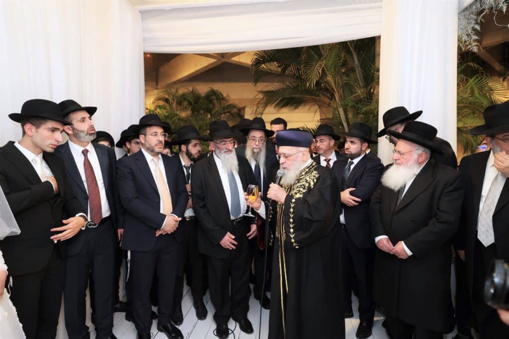 ראש העיר חיתן את בנו - כולם הגיעו לאחל מזל טוב