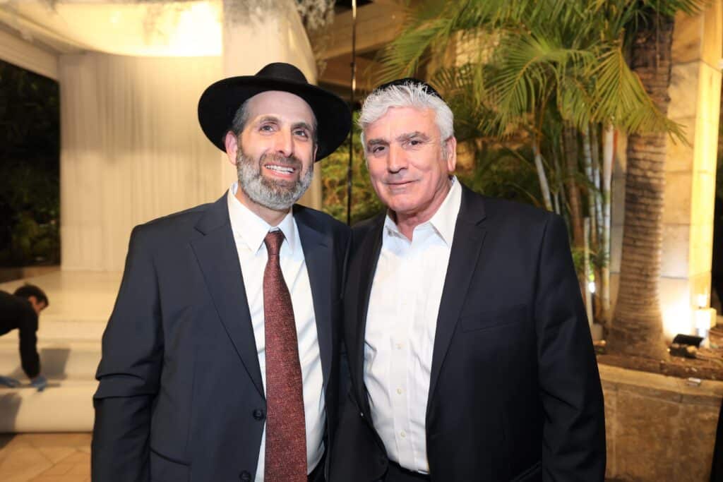 ראש העיר חיתן את בנו - כולם הגיעו לאחל מזל טוב