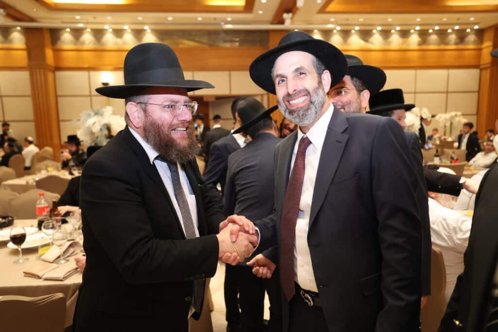 ראש העיר חיתן את בנו - כולם הגיעו לאחל מזל טוב