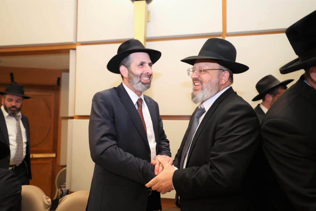 ראש העיר חיתן את בנו - כולם הגיעו לאחל מזל טוב