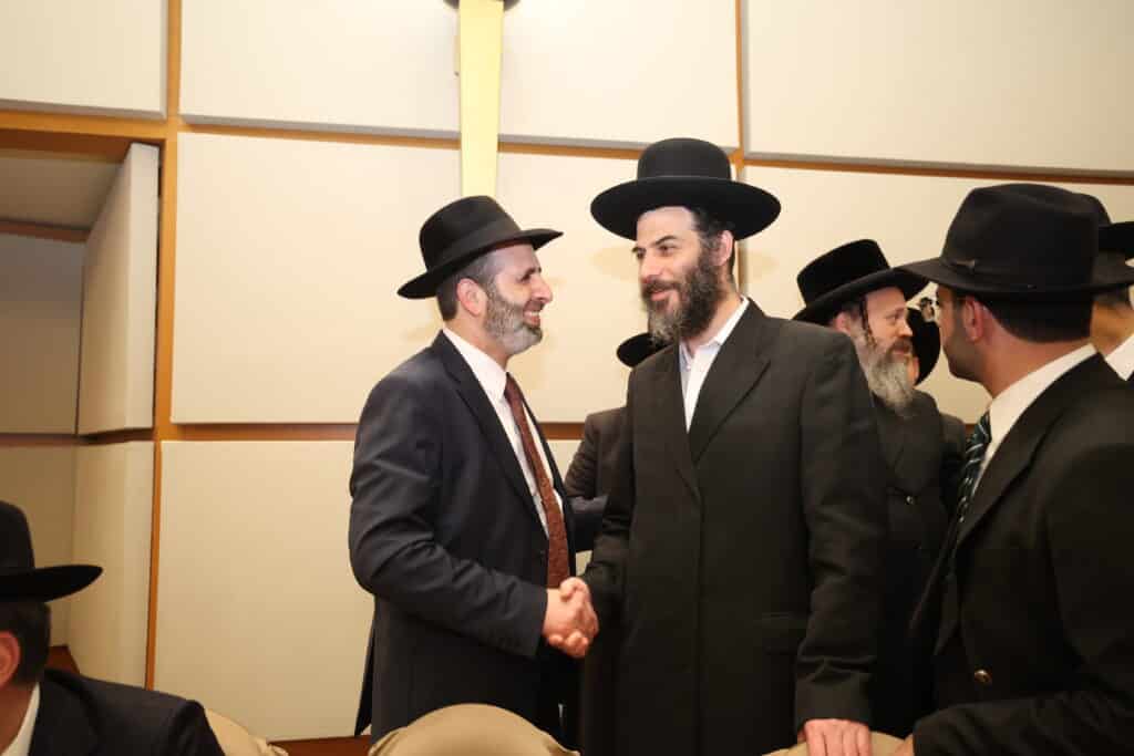 ראש העיר חיתן את בנו - כולם הגיעו לאחל מזל טוב