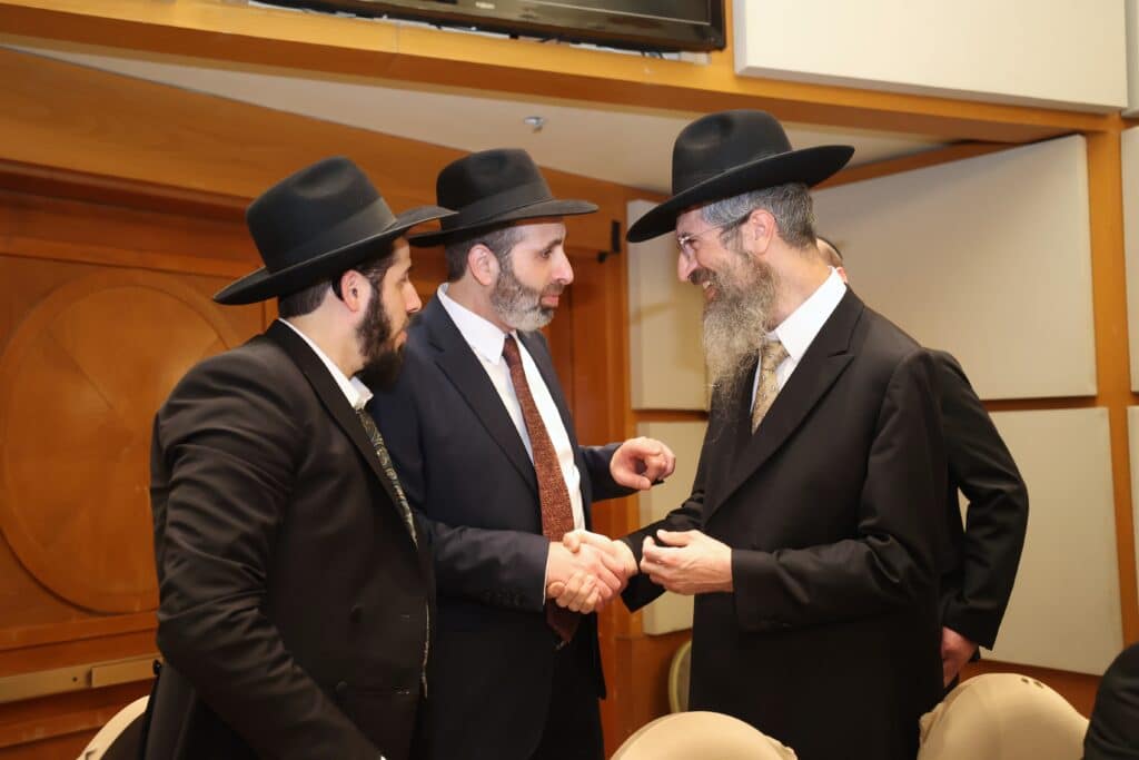 ראש העיר חיתן את בנו - כולם הגיעו לאחל מזל טוב