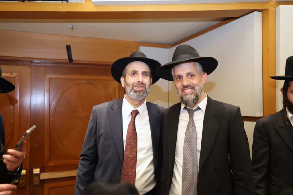 ראש העיר חיתן את בנו - כולם הגיעו לאחל מזל טוב