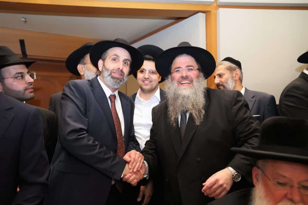 ראש העיר חיתן את בנו - כולם הגיעו לאחל מזל טוב