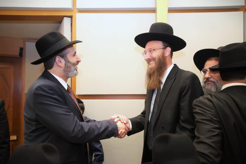 ראש העיר חיתן את בנו - כולם הגיעו לאחל מזל טוב