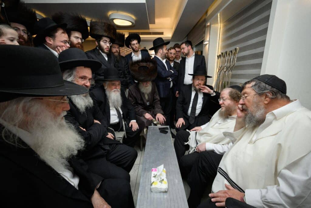 הגרש"ב סורוצקין ישב שבעה על אימו כולם עלו לנחם