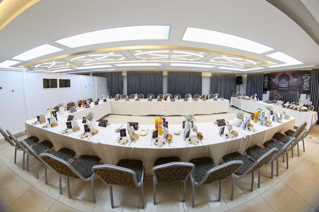 מעמד סיום הלכות בשר וחלב ב'כולל גבוה להוראה' טשארנאביל