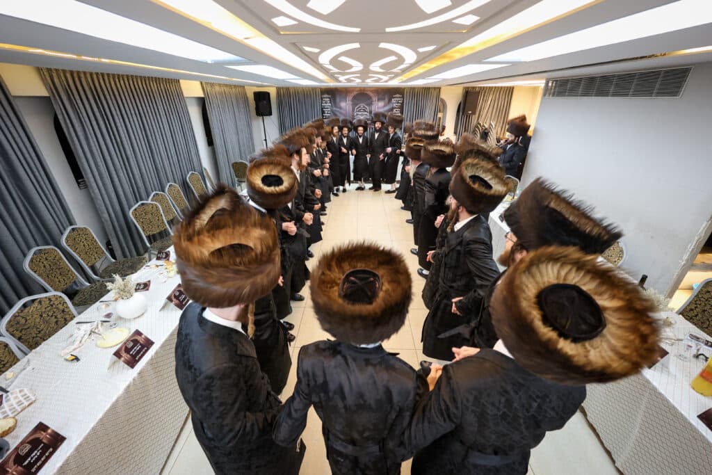 מעמד סיום הלכות בשר וחלב ב'כולל גבוה להוראה' טשארנאביל