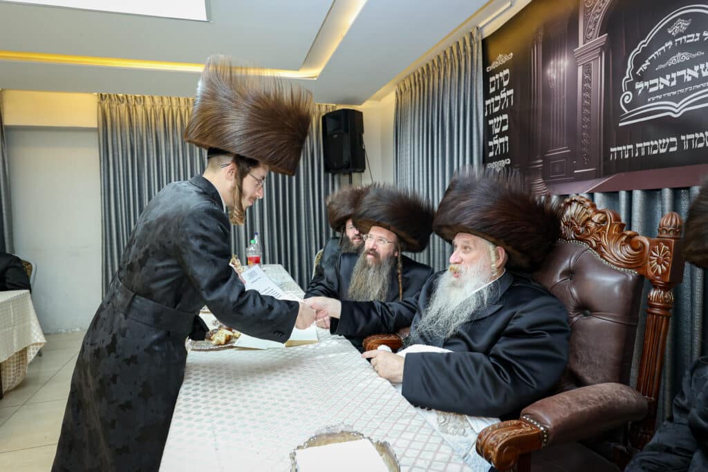 מעמד סיום הלכות בשר וחלב ב'כולל גבוה להוראה' טשארנאביל