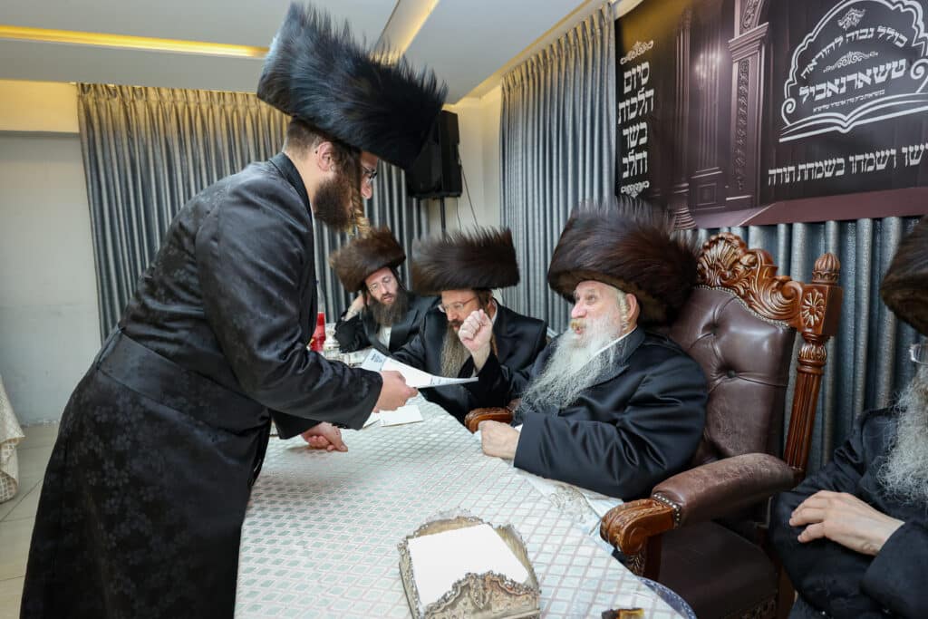 מעמד סיום הלכות בשר וחלב ב'כולל גבוה להוראה' טשארנאביל