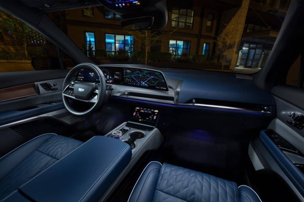 עם 615 כוח סוס ותאוצה מטורפת: קאדילק ויסטיק נחתה בישראל