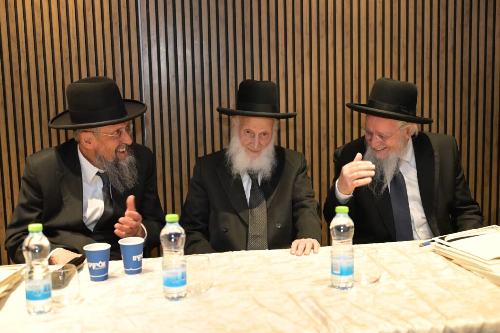 גדולי ישראל בכנס יסוד המיזם "בנים אתם – גנטיקה והלכה"