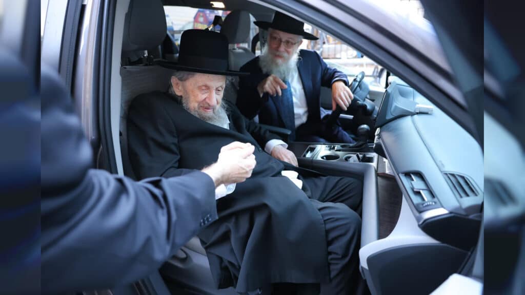 הגר"ד לנדו המריא לשוויץ למסע קרן עולם התורה