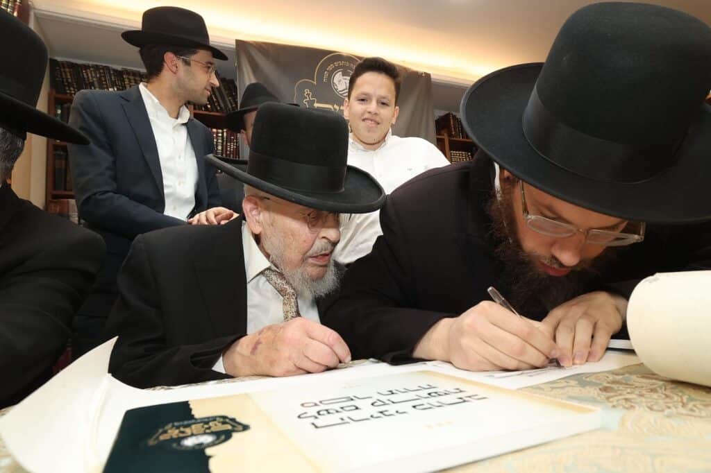 ב'עטרת ישראל' ציינו שנתיים להסתלקותו של מרן ראש הישיבה הגרב"מ אזרחי זצ"ל