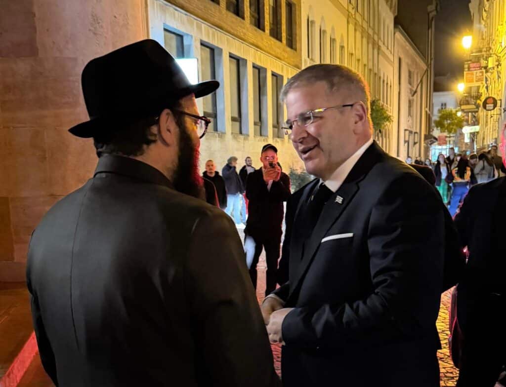 שר החינוך יואב קיש ביקר בקהילה האורתודוקסית בבודפשט