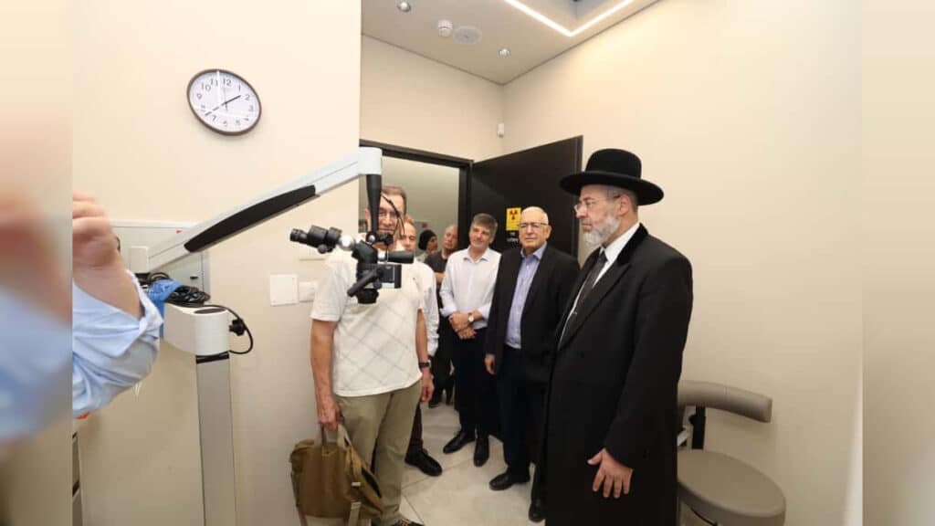 'לאומית' חונכת את הסניף הראשון של רשת 'לאומית דנט' בירושלים