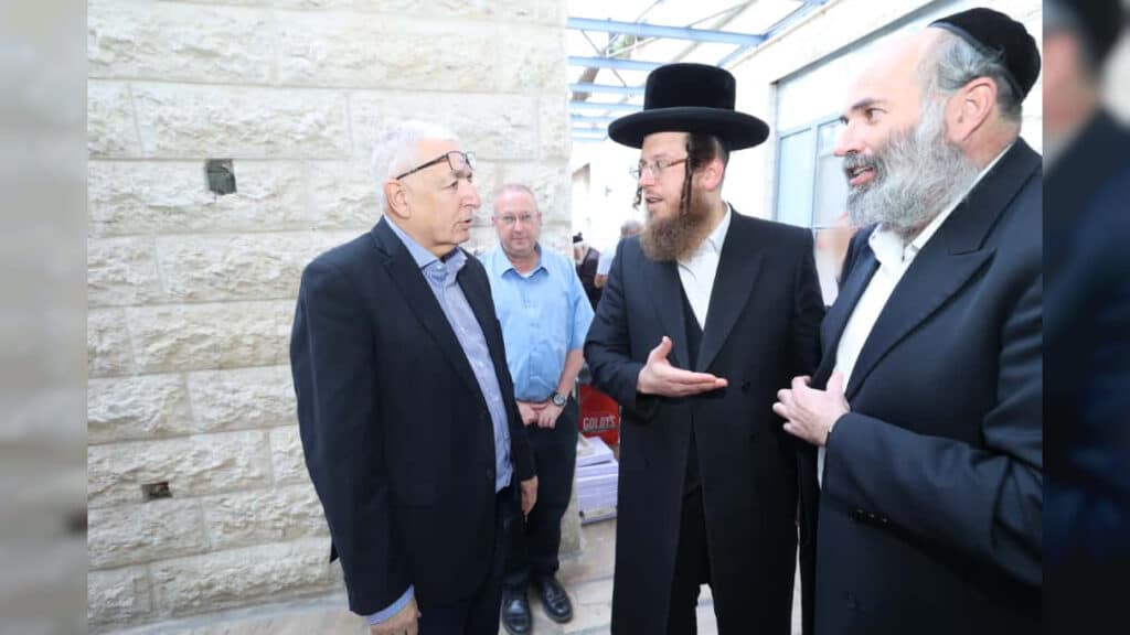 'לאומית' חונכת את הסניף הראשון של רשת 'לאומית דנט' בירושלים