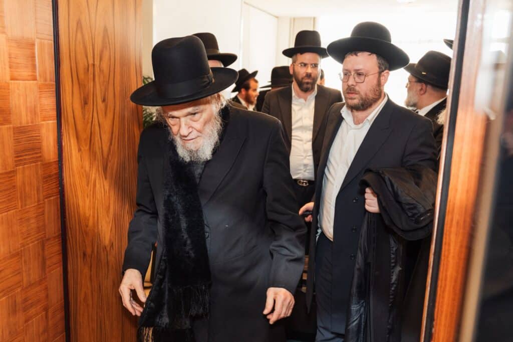 הביקור המרגש של הגרמ"ה הירש בצרפת