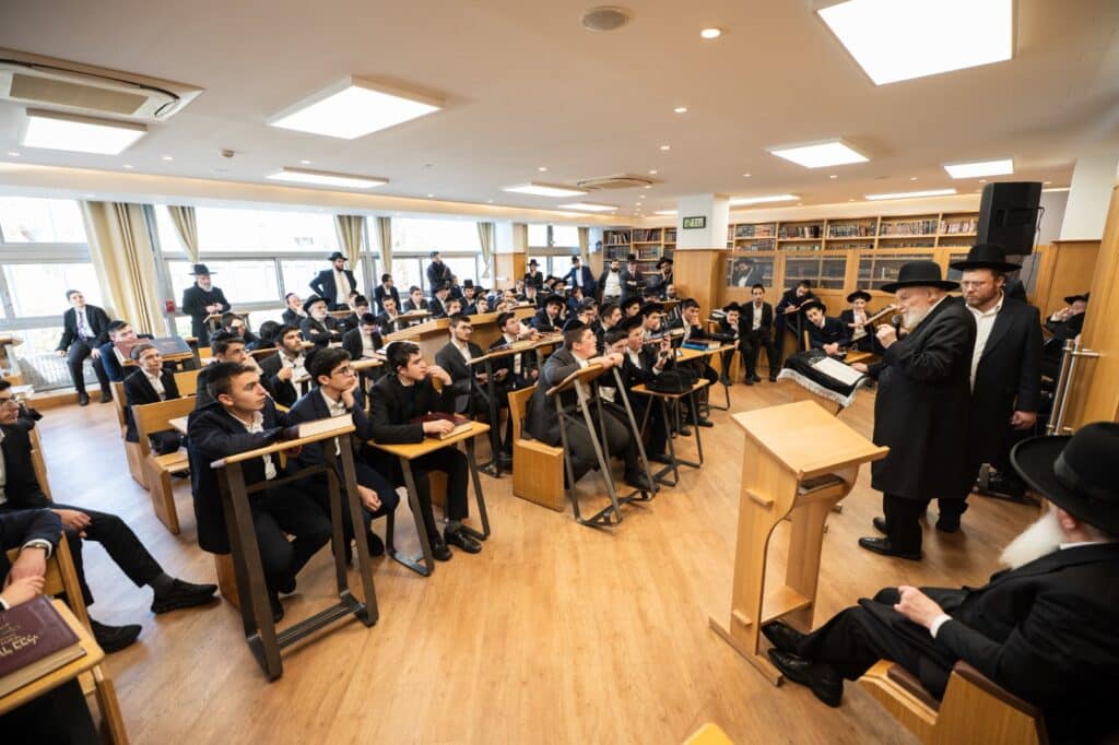 הביקור המרגש של הגרמ"ה הירש בצרפת