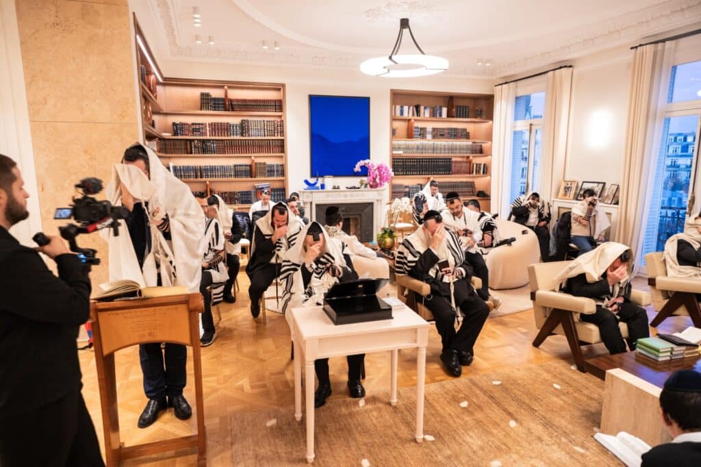 הביקור המרגש של הגרמ"ה הירש בצרפת